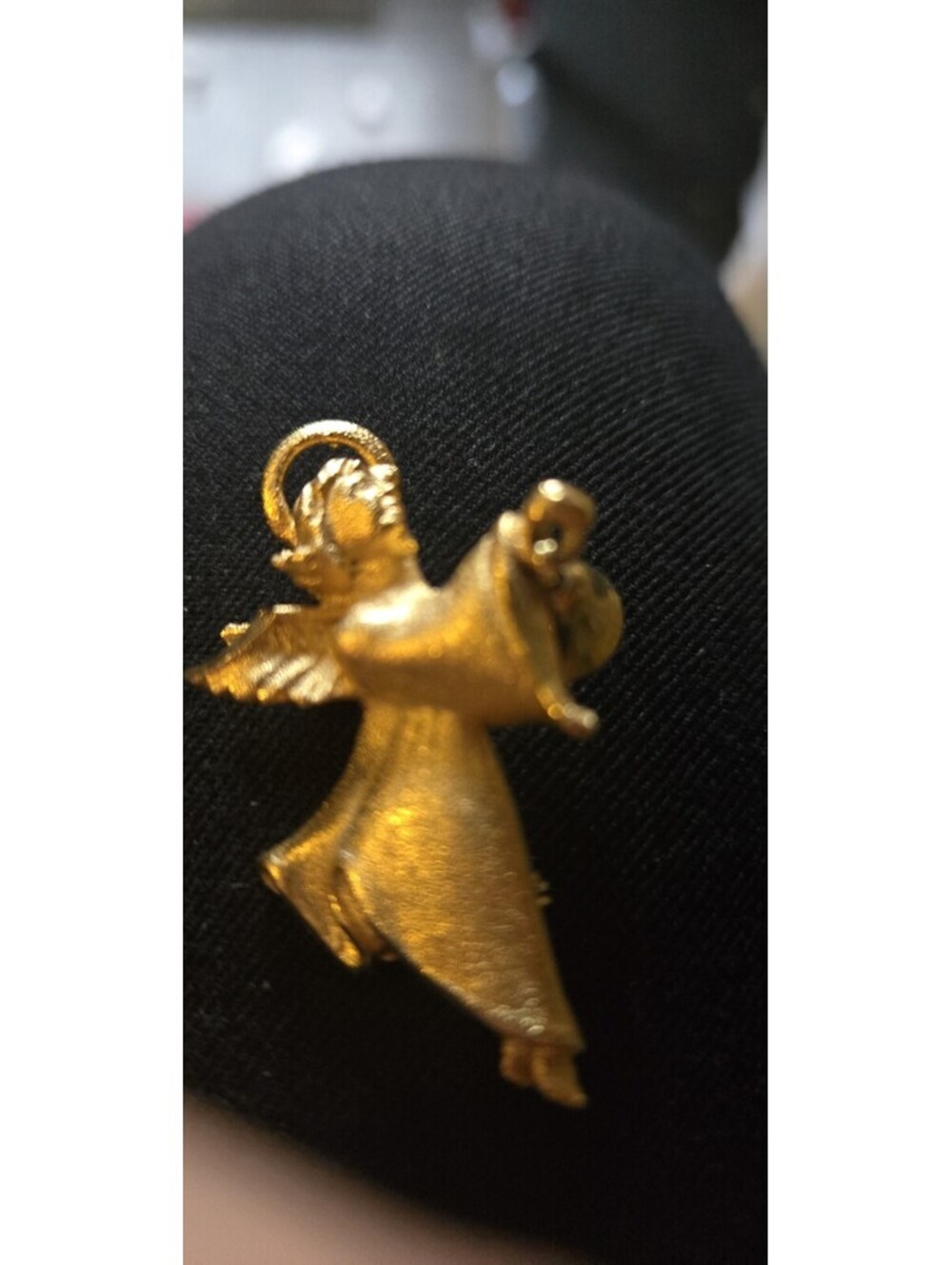 Angel Pin Brooch Dangling Bell Signed USA RR Robyn Rush Textured Goldtone Vintag